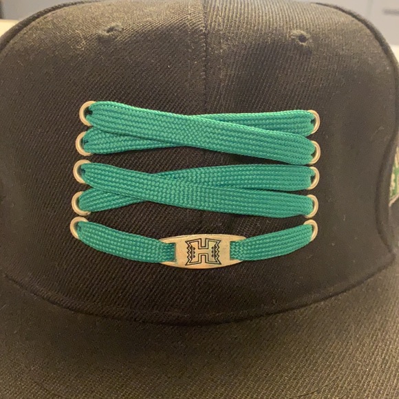 UH Manoa Omni hat 7 1/8 - Picture 2 of 8